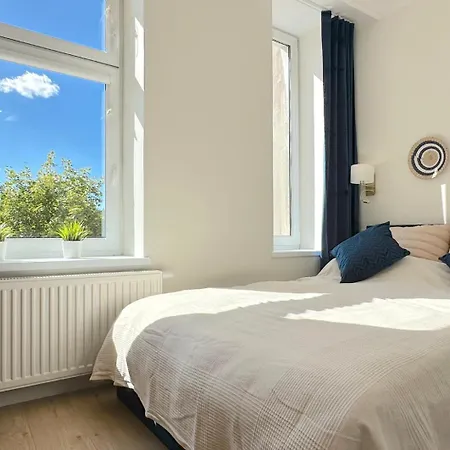Apartment Seredino Navy Apartment- Modern Comfort In A Quiet Location, 5 Minutes To Old Town & Seaside