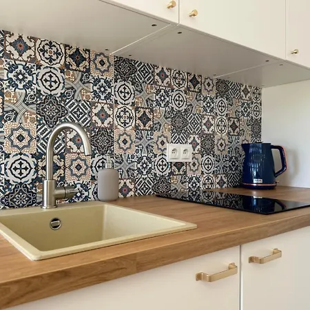 Seredino Navy Apartment- Modern Comfort In A Quiet Location, 5 Minutes To Old Town & Seaside * Gdansk